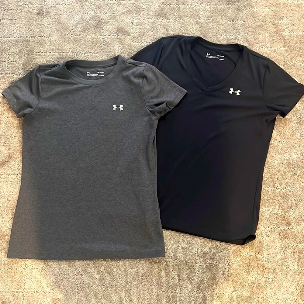 Set of two size small UA dryfit tees